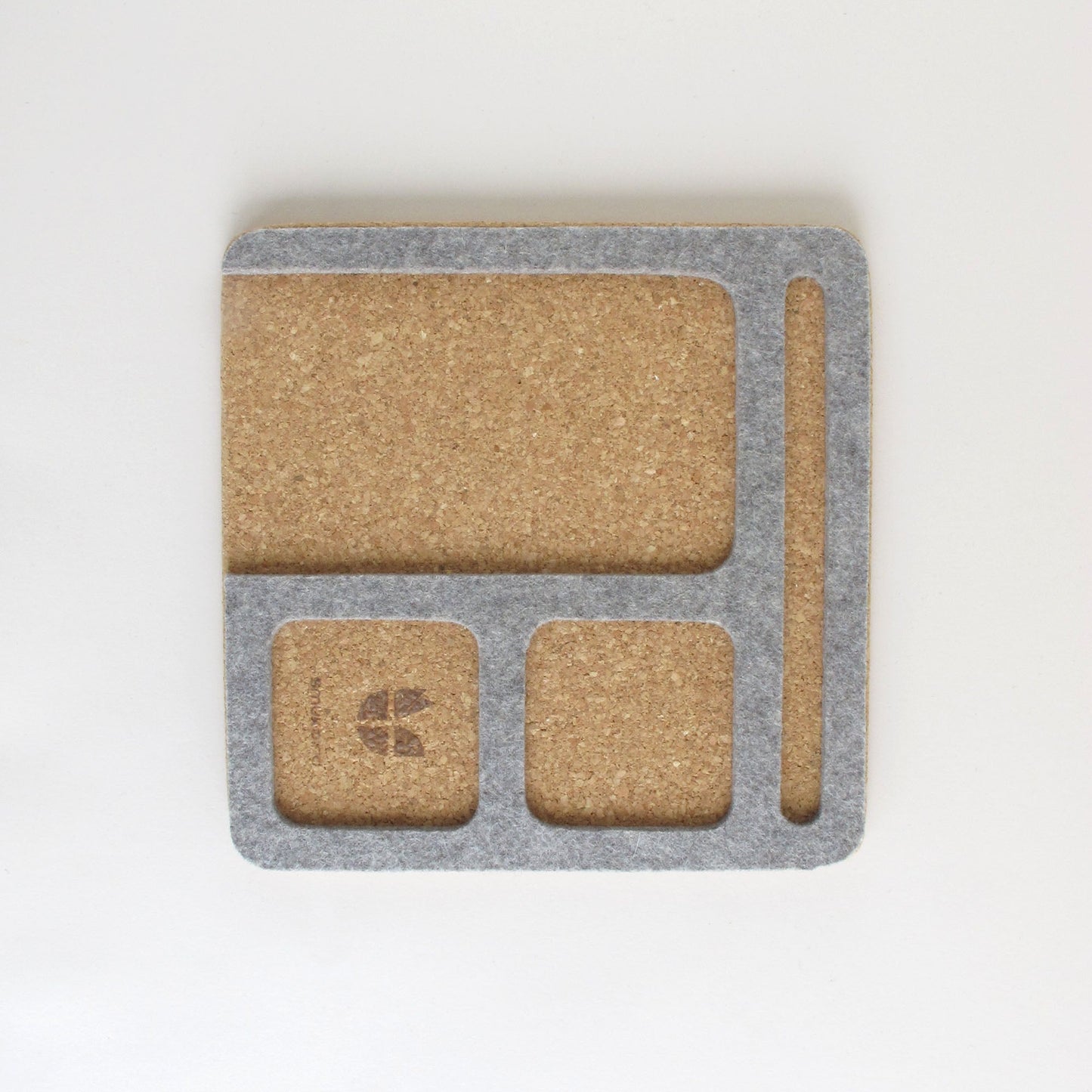 Organizer für Handy, Notizblock, Stift, Schlüssel & Co. | aus Filz und Kork | hellgrau